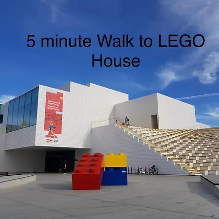 5minute Walk To Lego House - Ground Floor With Garden 아파트